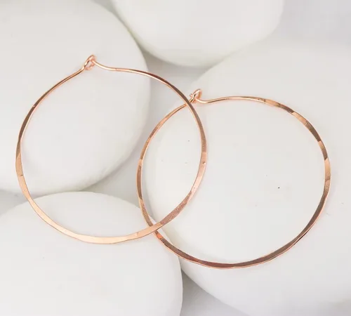 Vista 140 de Aretes de aro finos martillados, elegantes plata esterlina geométrica sólida, relleno de oro y relleno de oro rosa; para mujer por Lotus Stone