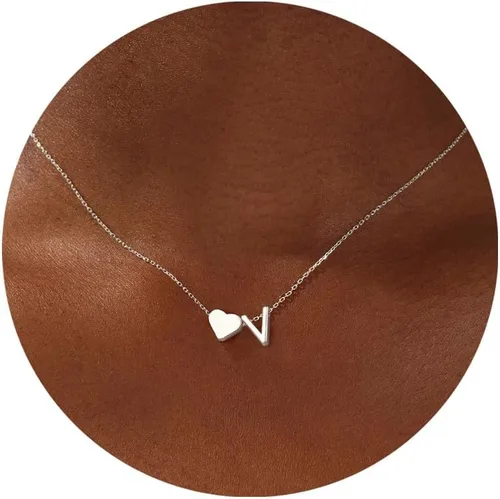 Vista 15 de Turandoss Mothers Day Gifts for Mom Wife - Dainty 18K Gold Plated Heart Initial A-Z Pendant Necklace Trendy Jewelry Heart Necklaces Birthday Mothers