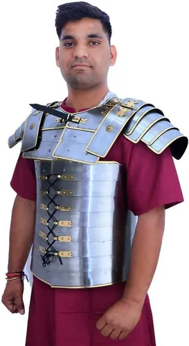 Vista 3 de Medievals - Armadura de placa de pecho de Lorica Segmentata romana recortada de latón