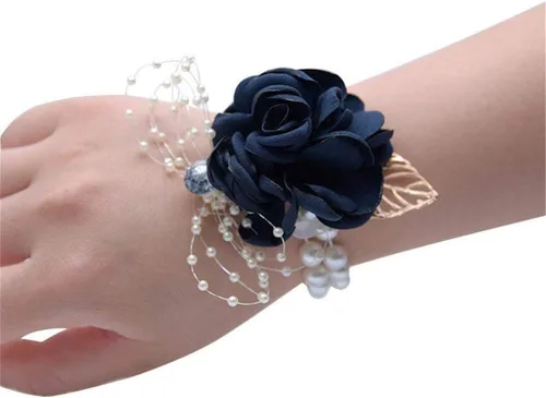Vista 10 de Ramillete de muñeca para dama de honor para niña, flor de muñeca de seda nupcial con cuentas de perlas de imitación, pulsera elástica de hoja de oro
