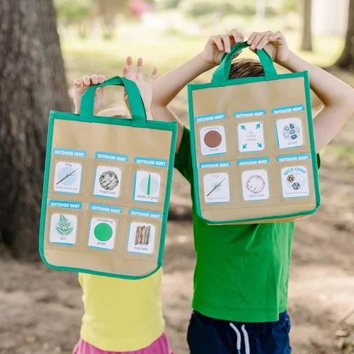 Vista 5 de Melissa & Doug Let's Explore - Juego de búsqueda del tesoro para interiores y exteriores - 80 tarjetas de doble cara