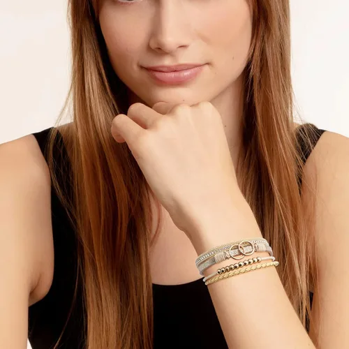 Vista 2 de Wovanoo Pulseras de cuero multicapa, pulseras envolventes de múltiples hebras, hechas a mano, brazalete de cuerda trenzada con hebilla magnética