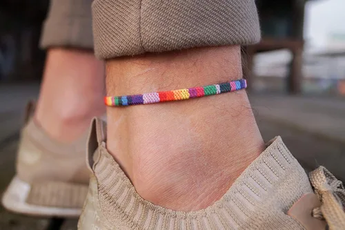 Vista 3 de Pride Surfer Anklet Men or Women - Boho Ankle Bracelet - Handmade Festival Jewelry Accessories - LGBT Gay Lesbian Bisexual Bi Transgender - 100%