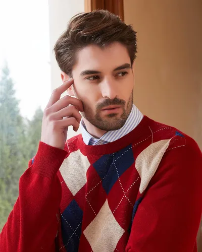 Vista 4 de Kallspin Suéter de manga larga con cuello redondo y rombos de mezcla de lana para hombre
