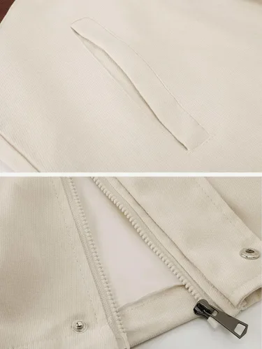 Vista 6 de Aelfric Eden Chaquetas de motocicleta para hombre, chaqueta universitaria, chaqueta vintage con estampado de letras, chaqueta de retazos beige