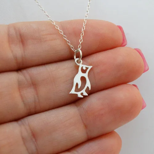 Vista 2 de Collar con dije de animal de plata esterlina para mujer