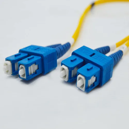 Vista 6 de FiberCablesDirect OS2 Cable de conexión de fibra monomodo Opciones de longitud: 0,5 M-300 M LC a LC 1.6 ft (1,64 pies) Dúplex 9/125µm