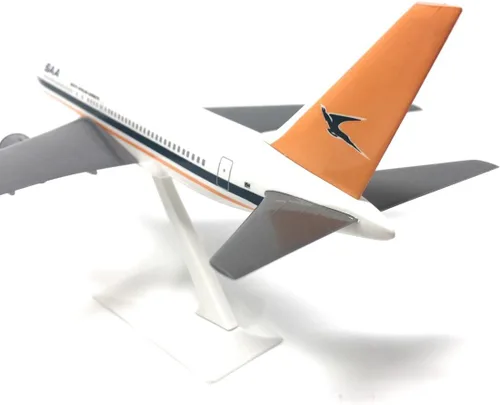 Vista 2 de South African Airways 767-200 Modelo miniatura de plástico Snap-Fit 1:200 Parte # ABO-76720H-007