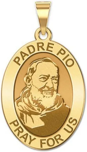 Vista 2 de PicturesOnGold.com Padre Pio - Oval - Disponible en oro amarillo o blanco macizo de 14 quilates, o plata de ley