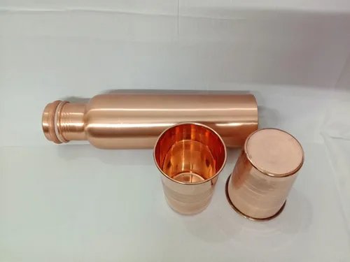Vista 2 de Botella de agua de cobre puro para beber con 2 vasos, a prueba de fugas, recipiente con tapa de boca ancha, 34 onzas líquidas