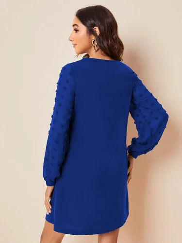 Vista 2 de SweatyRocks Minivestido corto de manga larga con contraste de malla elegante para mujer