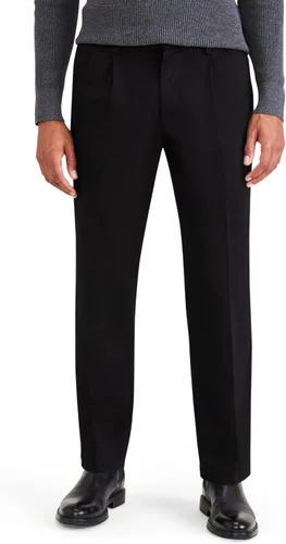 Vista 26 de Classic Fit Signature - Pantalones Iron Free de color caqui con Stain Defender - Plisados (Regular y Big & Tall)