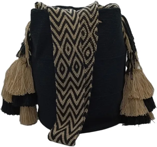 Vista 2 de Bolso Wayuu Latinoamérica, Mochila Wayuu, 100% hecho a mano, estilos indios