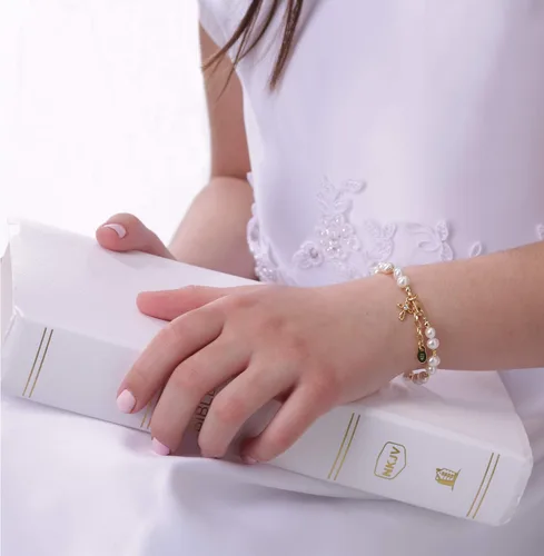 Vista 4 de Pulsera yo collar para niños chapado en oro de 14 quilates con perlas cultivadas y colgante de cruz para bautismo, bautizo o primera comunión regalo