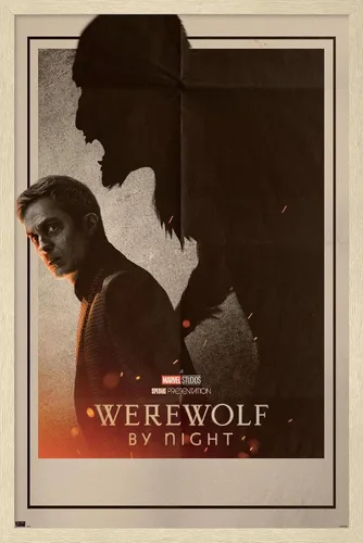 Vista 7 de Trends International Marvel Werewolf By Night - Póster de pared de una hoja, 22.4 pulgadas de largo x 14.7 pulgadas, versión enmarcada de madera