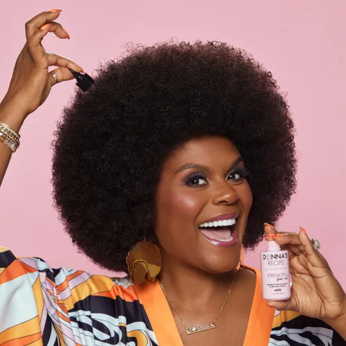 Vista 2 de Receta de Donna por Tabitha Brown Aceite para Cabello Fuerte Mezcla de 18 aceites naturales y polvo, tratamiento ligero y de rápida absorción