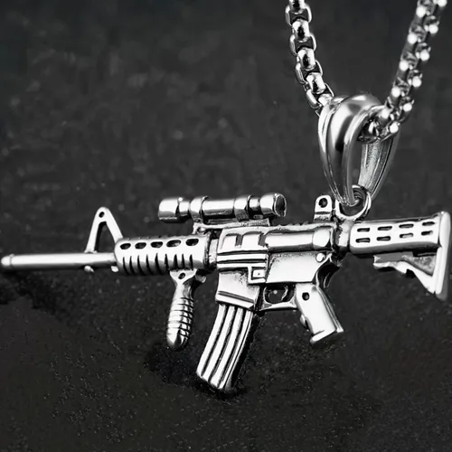Vista 2 de tenghong2021 Collar de pistola de acero inoxidable Hip Pop AK47 estilo militar punk fresco colgante de rifle joyería para hombres y mujeres