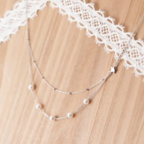 Vista 2 de Japanese 4.0mm Akoya Cultured Pearl Pendant Necklace for Women with 18K Yellow GoldWhite Gold Elegant Design Excellent Gift Pearl Necklace