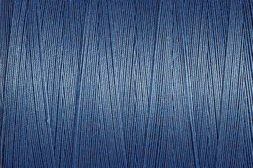 Vista 9 de Gutermann – Hilo de algodón natural sólidos (876 yards) – en su elección