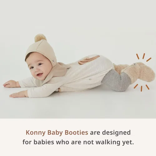 Vista 2 de Konny Botines de invierno de forro polar mullidos y acogedores para bebés (beige), regalos de Año Nuevo, calentadores de pies para bebés recién