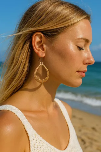 Vista 2 de Pendientes colgantes grandes de cobre con forma de lágrima Sundance Dreams Designs