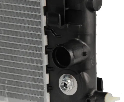 Vista 7 de GM Genuine Parts 21806 (22883363) Radiador