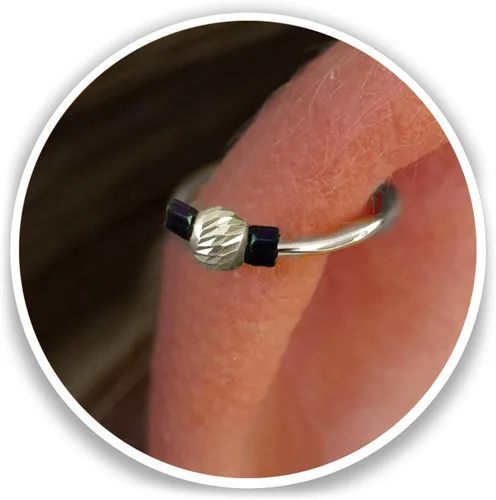 Vista 55 de Variedad de aretes de aro para cartílago