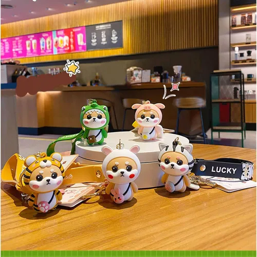 Vista 2 de HSYHERE - Lindo llavero de PVC Shiba Inu para mujer regalo creativo de Año Nuevo colgante de animales llave de automóvil llavero de metal