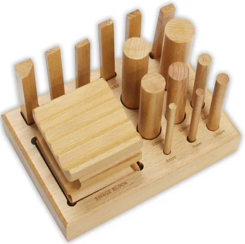Vista 8 de Canal en U de 7 piezas Bloque de madera dura lisa Juego de punzones en forma de martillo Tamaños: 0.984 in-0.433 in Ranura en V de 90°