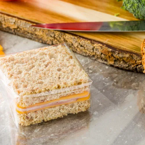 Vista 3 de Restaurantware -Envolturas de plástico para alimentos de 7 pulgadas, 100 hojas de plástico precortadas para alimentos - Alta claridad