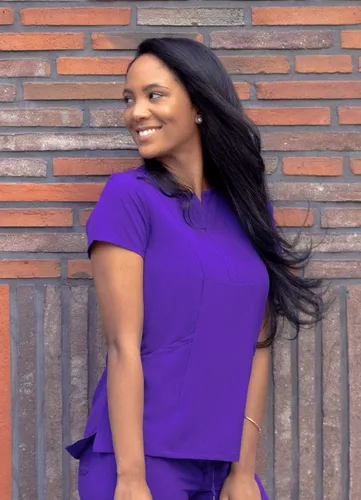 Vista 5 de Adar - Ropa quirúrgica Addition para mujer, blusa médica con cuello en V y muescas