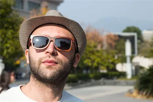 Vista 8 de SHELOO Gafas de sol polarizadas de madera de bambú para hombres y mujeres, estilo retro, 100% UV400