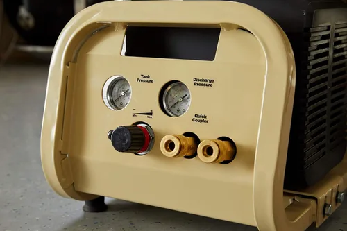Vista 2 de Ingersoll-Rand P1IU-A9 Compresor de aire portátil de doble tanque, 2 HP, 4 galones 42672949