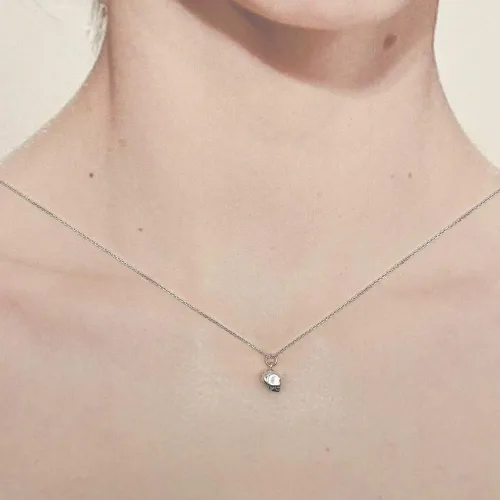 Vista 2 de KEVIN N ANNA Collar de plata de ley con dije de calavera pequeña, 18 pulgadas