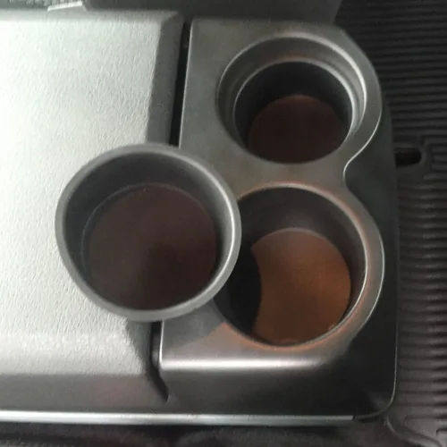 Vista 7 de Red Hound Auto Compatible con Ford F-150 Expedition Lincoln Navigator - Soporte para taza de consola trasera de goma