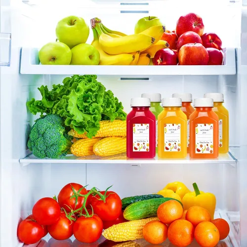 Vista 4 de Botellas de jugo de plástico, recipientes reutilizables para jugo con tapas blancas a prueba de manipulaciones, cepillo, embudo y etiquetas
