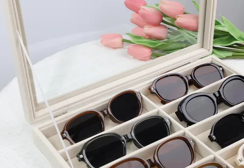 Vista 5 de Stratalife Organizador de lentes de sol, bandeja organizadora de lentes de sol, bandeja organizadora de joyas con tapa, estuche organizador