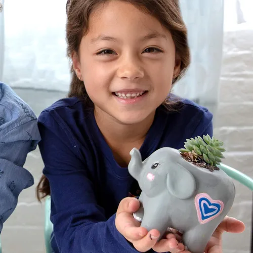 Vista 3 de Creative Roots Pinta tu propia maceta de elefante por Horizon Group USA Toy