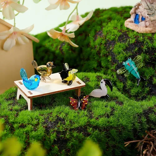 Vista 4 de AHANDMAKER 6 mini figuras de animales, 6 estilos de figuras de animales de vidrio para decoración del hogar de mesa, libélula pájaro, abejas