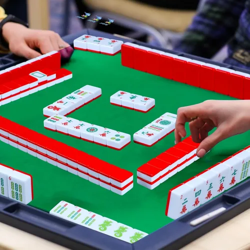 Vista 7 de Juego de 166 azulejos Mahjong grabados, 1.2 pulgadas, rojo