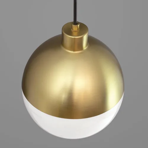Vista 6 de Globe LED Collection - Lámpara colgante moderna de cristal ópalo de mediados de siglo, bronce cepillado