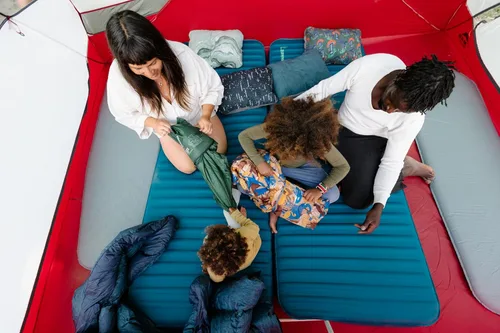 Vista 6 de Therm-a-Rest MondoKing - Alfombrilla de dormir autoinflable 3D para acampar