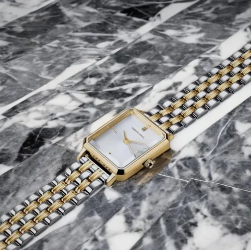Vista 6 de Roberto Marino RM1982 Reloj de Lujo para Mujer Rectangular en Oro Movimiento de Cuarzo Japonés, Diseño Vintage de Acero Inoxidable, Esfera