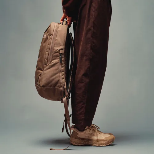 Vista 19 de Gregory Mochila de senderismo Outset Day, Desert Tan, Moderno