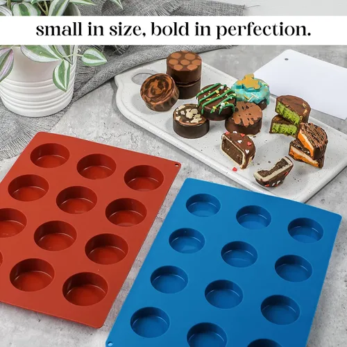 Vista 4 de Webake Juego de moldes para discos de pastel de tamaño pequeño, moldes planos de silicona para tartas de 1.75 x 0.75 pulgadas, sin BPA, 2 moldes y 1