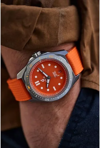 Vista 4 de BOLDR Odyssey Freediver Reloj Naranja cítrico