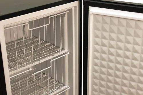 Vista 4 de UF-304SSA: Congelador vertical de 3.0 pies cúbicos en acero inoxidable – Energy Star