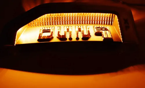 Vista 8 de iJDMTOY Kit de iluminación de fondo LED amarillo ámbar compatible con Ford F250 F350 F450 Super Duty 2017-2021 emblema cromado de guardabarros