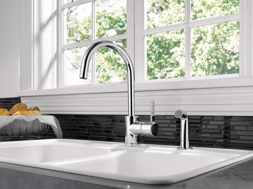 Vista 4 de Peerless Precept P199152LF - Grifo para fregadero de cocina con pulverizador lateral, cromado