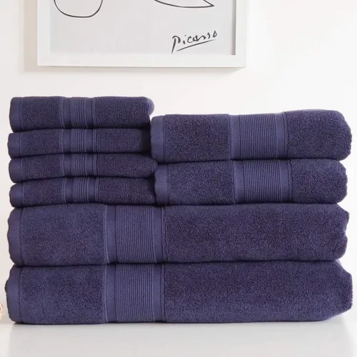 Vista 8 de Juego de toallas navideñas Luzia Color marfil Incluye 1 toalla de baño y 1 toalla de mano con diseños bordados y 2 toallas de baño lisas